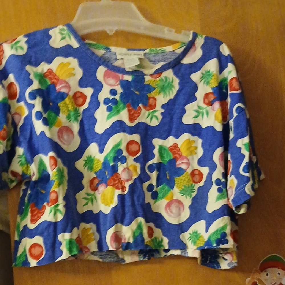 Victoria Jones Vintage 80s Croptop